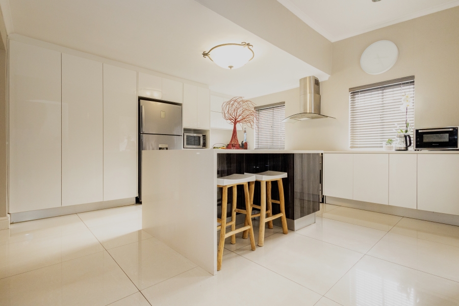 4 Bedroom Property for Sale in Sonstraal Heights Western Cape